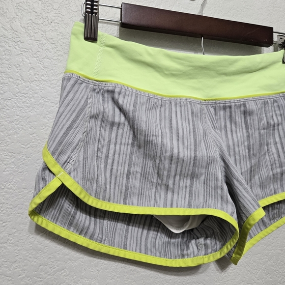 LululemonGray and Neon Green Running  Shorts Size 4 - Picture 3 of 9